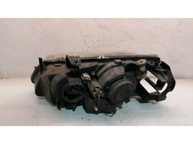 FARO DELANTERO DERECHO NISSAN ALMERA 2001