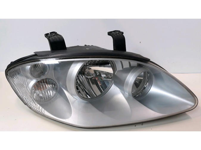 FARO DELANTERO DERECHO SSANGYONG RODIUS 2009