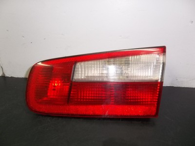 PILOTO TRASERO DERECHO RENAULT LAGUNA 2002