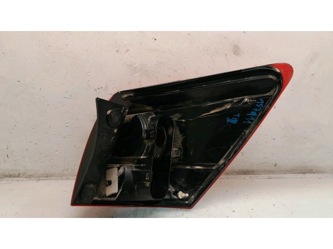 PILOTO TRASERO IZQUIERDO EXTERIOR NISSAN QASHQAI 2009