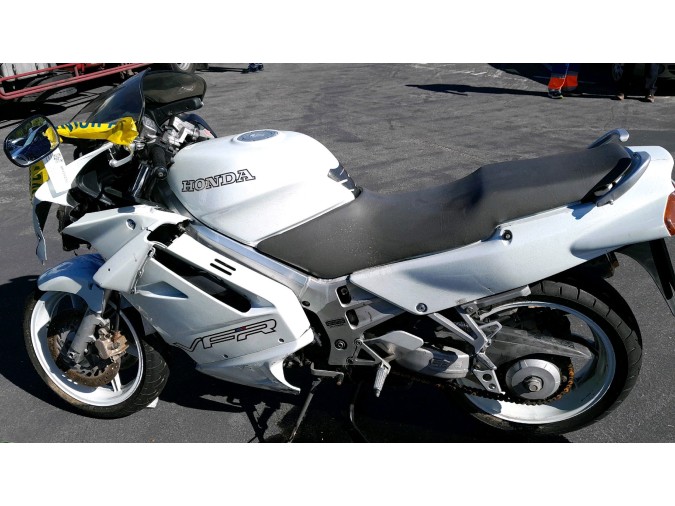 VARIOS HONDA VFR 750 F 1991