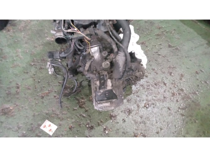 MOTOR CON ACCESORIOS Y CAJA DE CAMBIOS HYUNDAI GETZ 2004