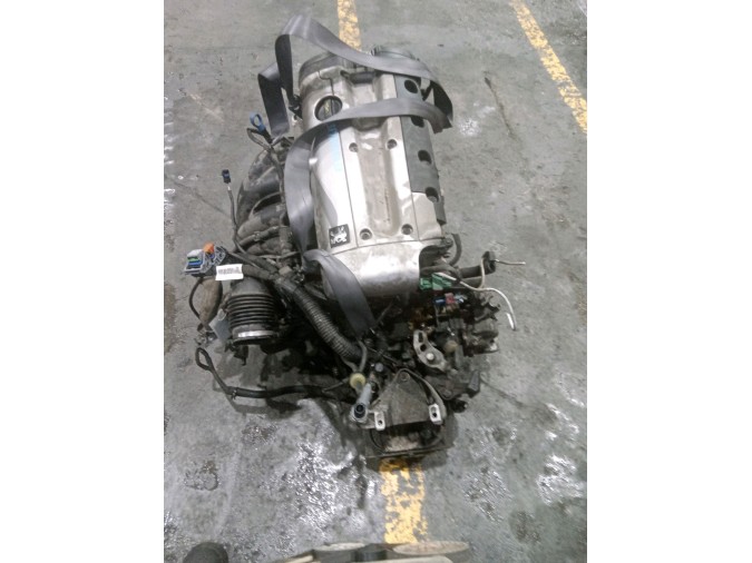 MOTOR CON ACCESORIOS Y CAJA DE CAMBIOS PEUGEOT 407 2007