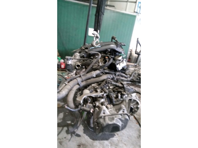 MOTOR CON ACCESORIOS Y CAJA DE CAMBIOS VOLKSWAGEN POLO