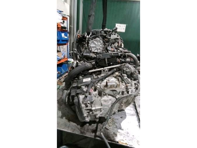 MOTOR CON ACCESORIOS Y CAJA DE CAMBIOS CITROEN C4 PICASSO 2015