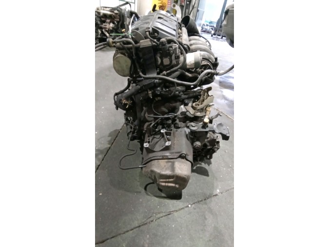 MOTOR CON ACCESORIOS Y CAJA DE CAMBIOS PEUGEOT 207 2008