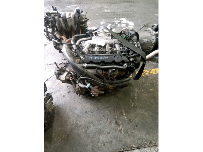 MOTOR CON ACCESORIOS Y CAJA DE CAMBIOS PEUGEOT 607