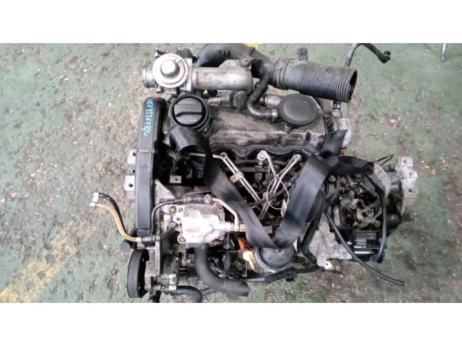 MOTOR CON ACCESORIOS Y CAJA DE CAMBIOS VOLKSWAGEN GOLF 2002