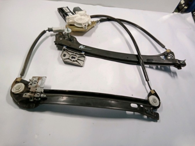 ELEVALUNAS DELANTERO DERECHO RENAULT MÉGANE 2011