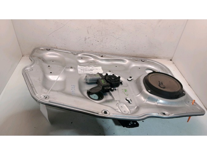 ELEVALUNAS DELANTERO IZQUIERDO ALFA ROMEO GIULIETTA 2013