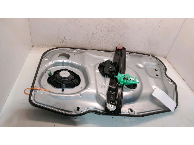 ELEVALUNAS DELANTERO IZQUIERDO ALFA ROMEO GIULIETTA 2013