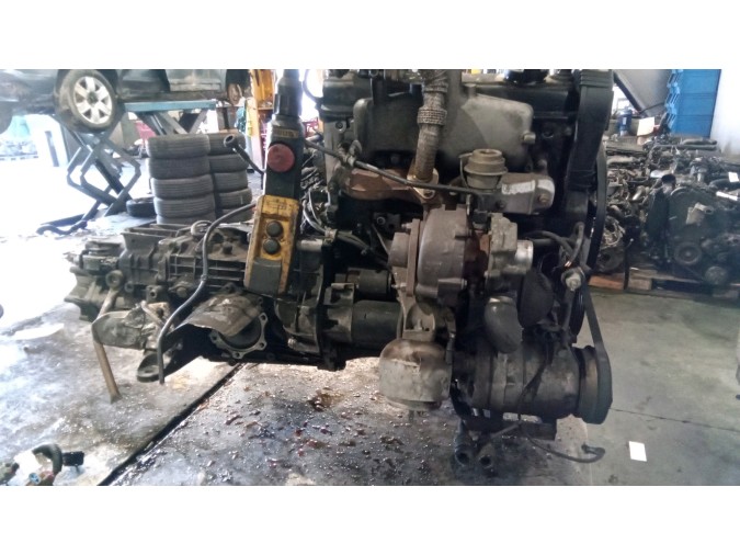 MOTOR CON ACCESORIOS Y CAJA DE CAMBIOS VOLKSWAGEN PASSAT 1997