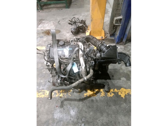 MOTOR CON ACCESORIOS Y CAJA DE CAMBIOS RENAULT LAGUNA 2007