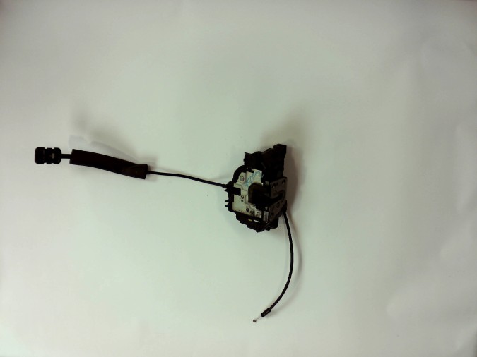 CERRADURA PUERTA DELANTERA IZQUIERDA RENAULT LAGUNA 2007