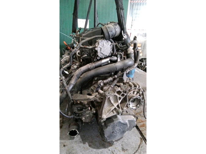 MOTOR CON ACCESORIOS Y CAJA DE CAMBIOS VOLKSWAGEN CADDY 2007