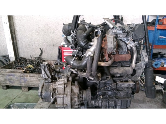 MOTOR CON ACCESORIOS Y CAJA DE CAMBIOS VOLKSWAGEN CADDY 2007