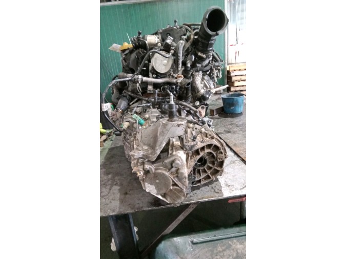 MOTOR CON ACCESORIOS SIN CAJA DE CAMBIOS NISSAN QASHQAI
