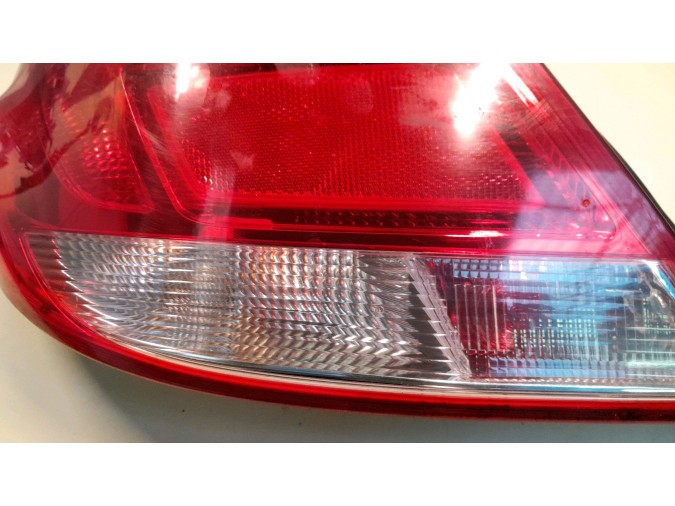 PILOTO TRASERO IZQUIERDO OPEL INSIGNIA 2010