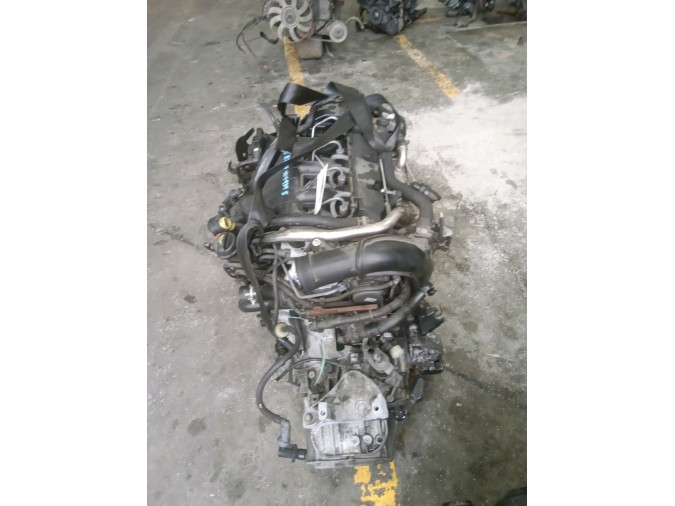MOTOR CON ACCESORIOS Y CAJA DE CAMBIOS CITROEN C5