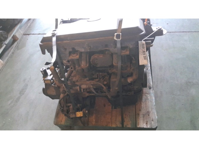 Motor VOLKSWAGEN POLO 2000