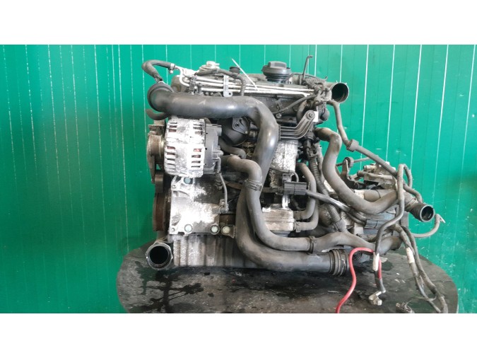 MOTOR CON ACCESORIOS Y CAJA DE CAMBIOS VOLKSWAGEN GOLF 2005