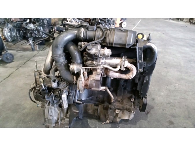 MOTOR CON ACCESORIOS Y CAJA DE CAMBIOS DACIA LOGAN