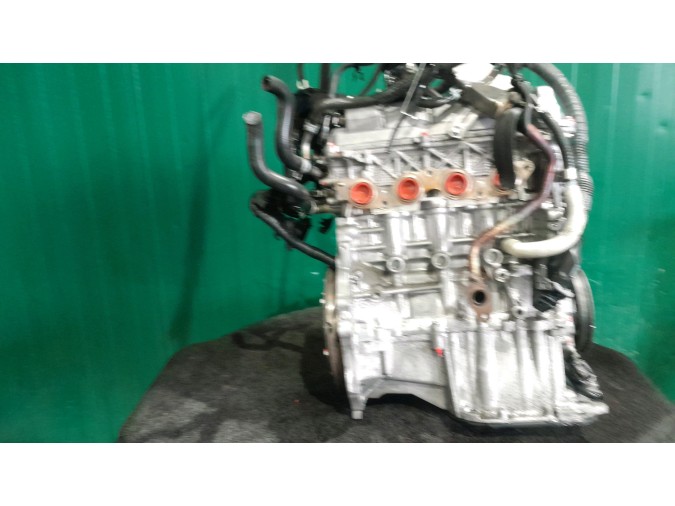Motor TOYOTA YARIS