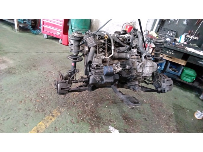 MOTOR CON ACCESORIOS Y CAJA DE CAMBIOS TOYOTA COROLLA 2003