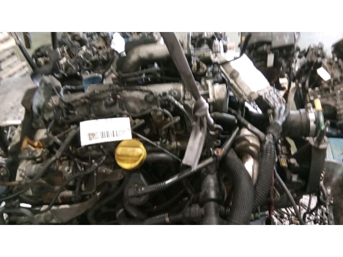 MOTOR CON ACCESORIOS Y CAJA DE CAMBIOS RENAULT LAGUNA 2002