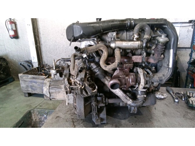 MOTOR CON ACCESORIOS Y CAJA DE CAMBIOS PEUGEOT 307 2002