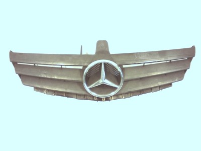 REJILLA DELANTERA MERCEDES A 180 CDI 2010