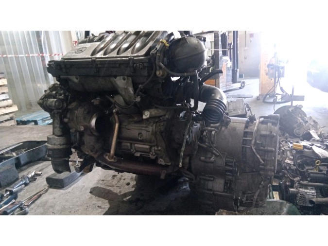 MOTOR CON ACCESORIOS Y CAJA DE CAMBIOS MERCEDES A 180 CDI 2010