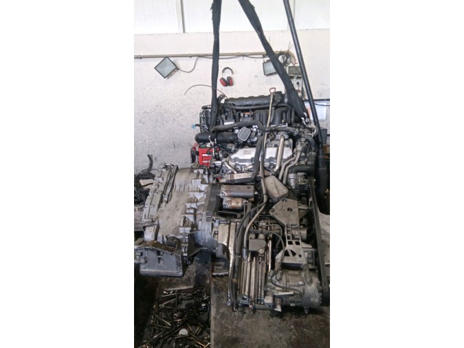 MOTOR CON ACCESORIOS Y CAJA DE CAMBIOS MERCEDES A 180 CDI 2010