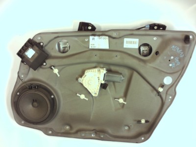 ELEVALUNAS DELANTERO DERECHO MERCEDES A 180 CDI 2010