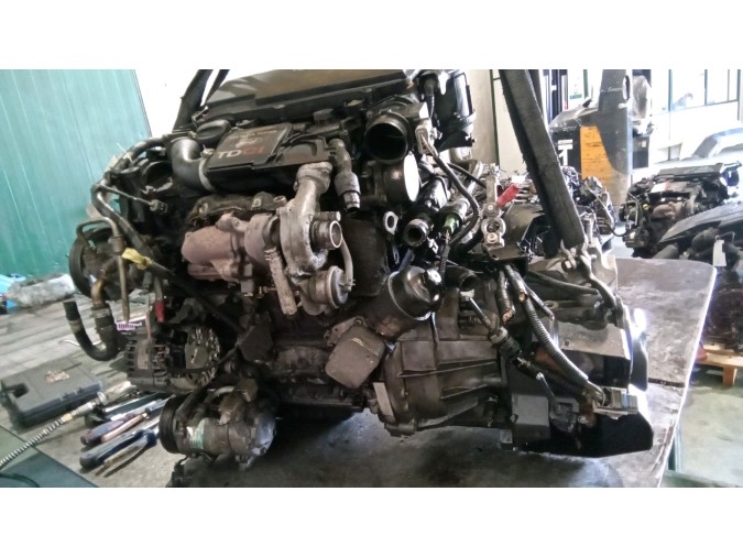 MOTOR CON ACCESORIOS Y CAJA DE CAMBIOS FORD FIESTA 2005