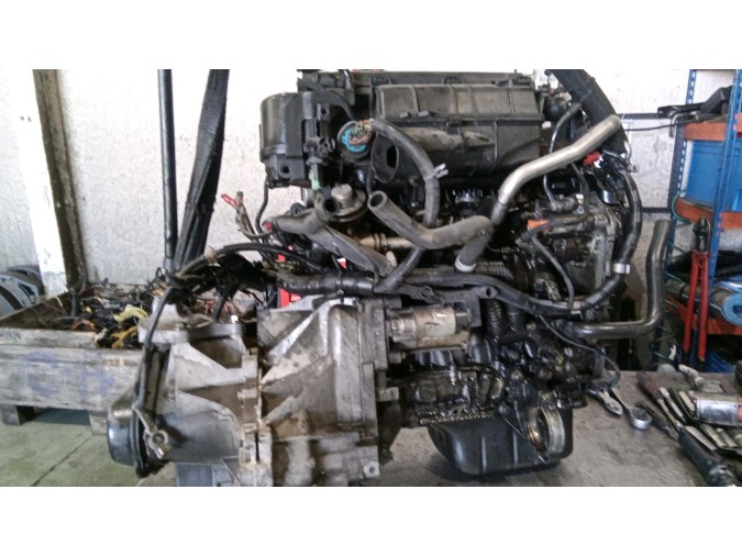 MOTOR CON ACCESORIOS Y CAJA DE CAMBIOS FORD FIESTA 2005