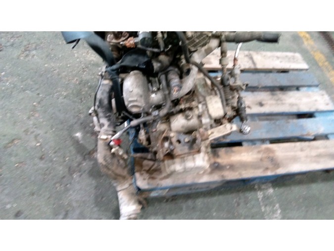MOTOR CON ACCESORIOS Y CAJA DE CAMBIOS TOYOTA COROLLA 2005