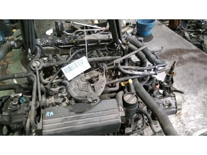 MOTOR CON ACCESORIOS SIN CAJA DE CAMBIOS PEUGEOT 806 1997