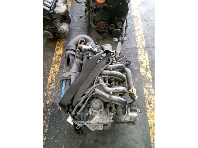 MOTOR CON ACCESORIOS Y CAJA DE CAMBIOS RENAULT TWINGO 2001