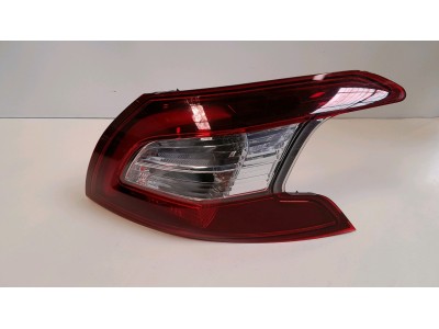 PILOTO TRASERO DERECHO EXTERIOR PEUGEOT 308 2016