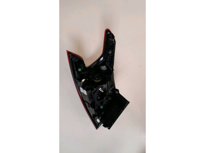 PILOTO TRASERO DERECHO EXTERIOR PEUGEOT 308 2016