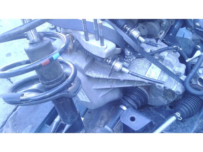 CAJA CAMBIOS MITSUBISHI CARISMA 2003