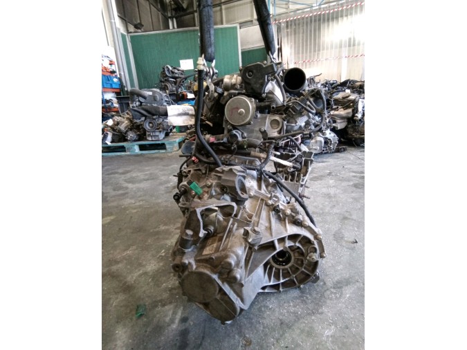 MOTOR CON ACCESORIOS SIN CAJA DE CAMBIOS RENAULT MÉGANE