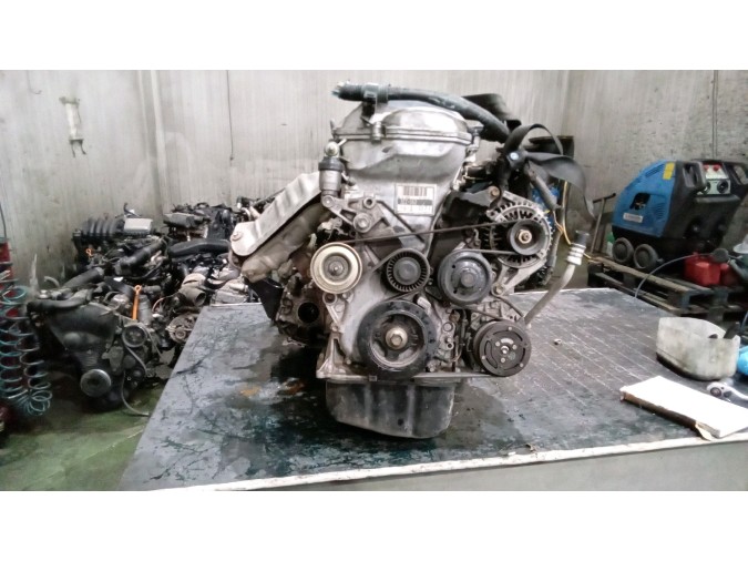 MOTOR CON ACCESORIOS Y CAJA DE CAMBIOS TOYOTA COROLLA 2003