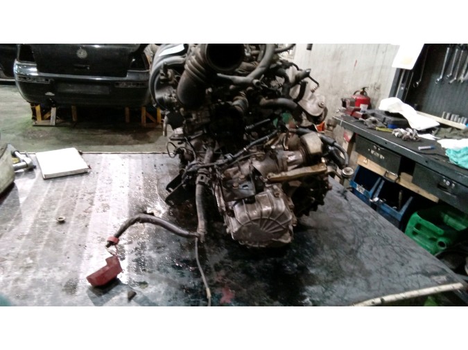 MOTOR CON ACCESORIOS Y CAJA DE CAMBIOS TOYOTA COROLLA 2003