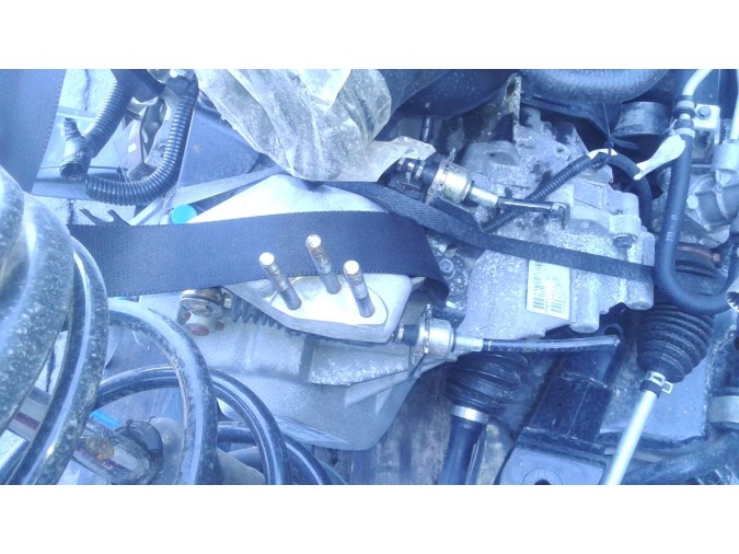 CAJA CAMBIOS MITSUBISHI CARISMA 2003