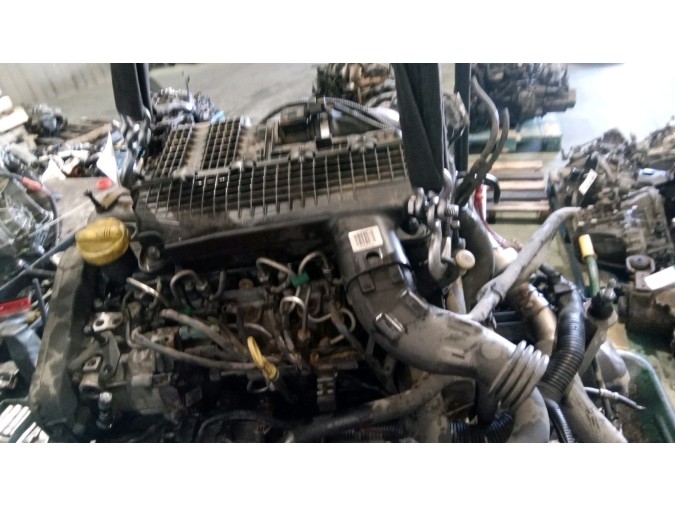 MOTOR CON ACCESORIOS SIN CAJA DE CAMBIOS DACIA LOGAN 2010