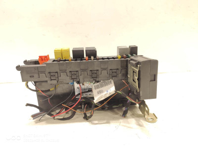 Caja de Fusibles MERCEDES CLK 2004