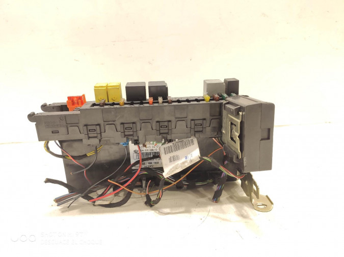 Caja de Fusibles MERCEDES CLK 2004