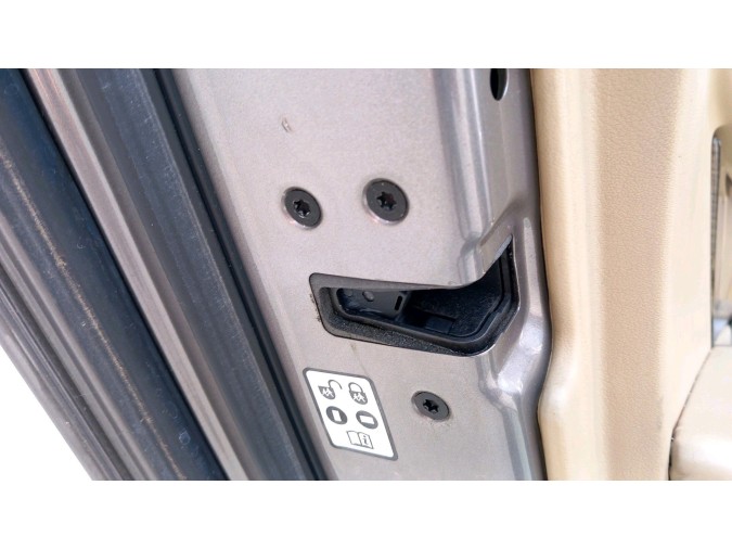 CERRADURA PUERTA TRASERA IZQUIERDA JAGUAR XF 2008